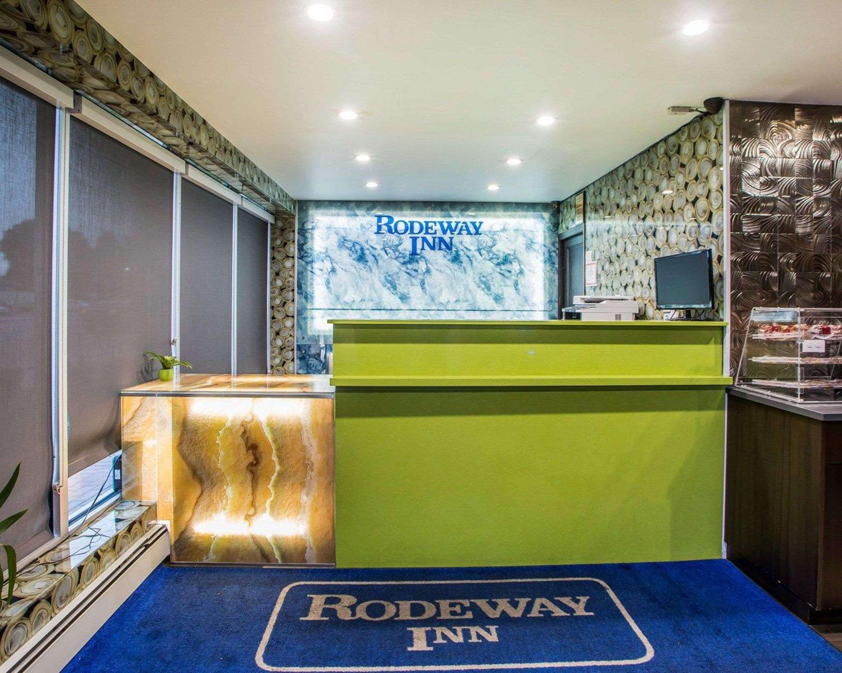 Rodeway Inn Belleville Exterior photo